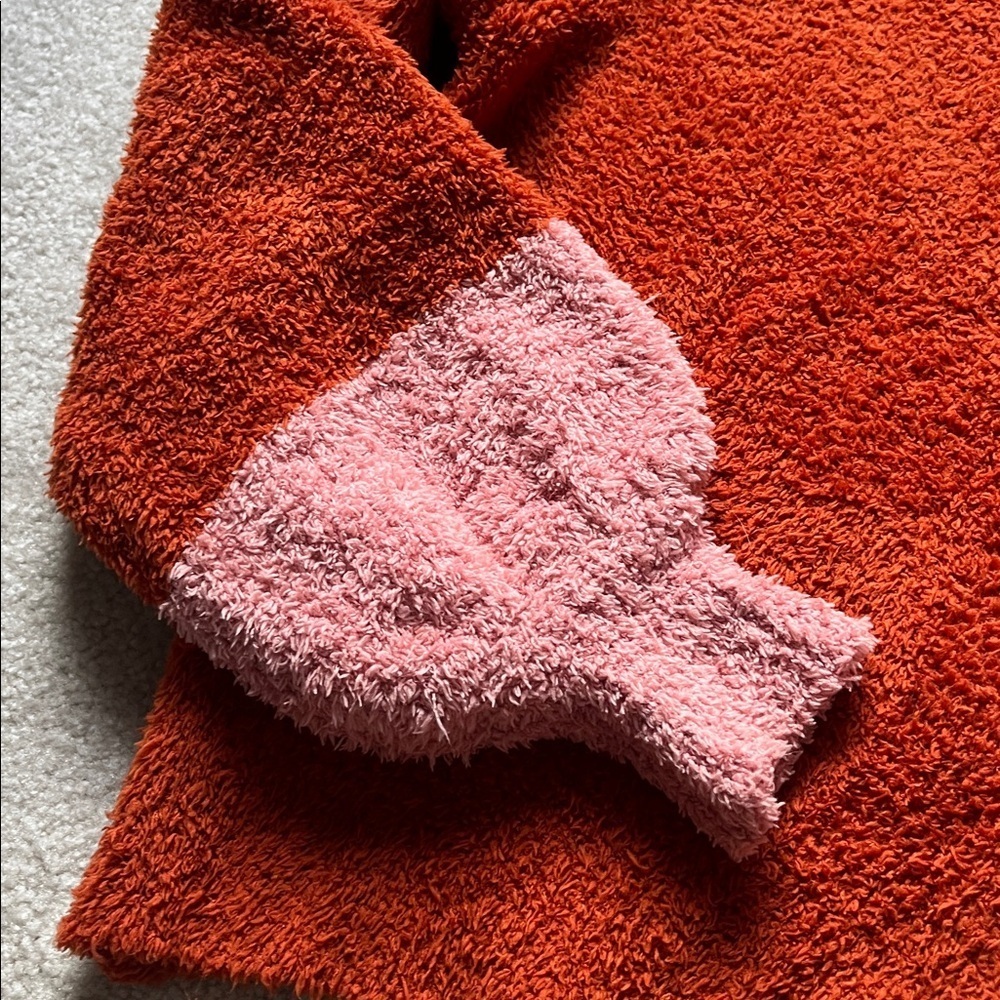 Sweater - Picture 2 of 3